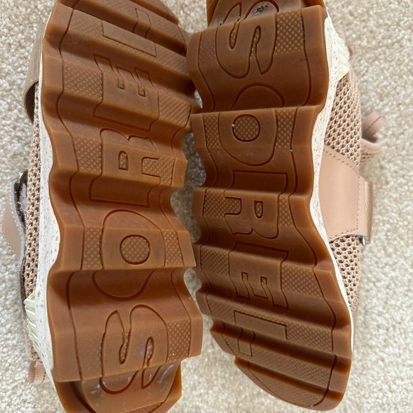 SOREL Women's Kinetic Sneak Trainers, Size US 7 - Picture 3 of 10
